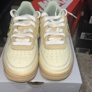 Air Force 1 LV8 (GS)